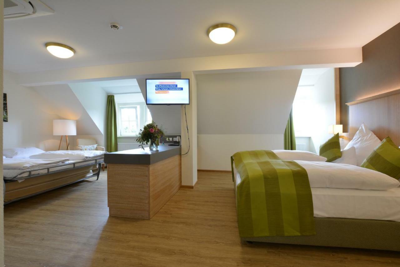 Landgasthof Hotel Hess Neuenstein  Ngoại thất bức ảnh