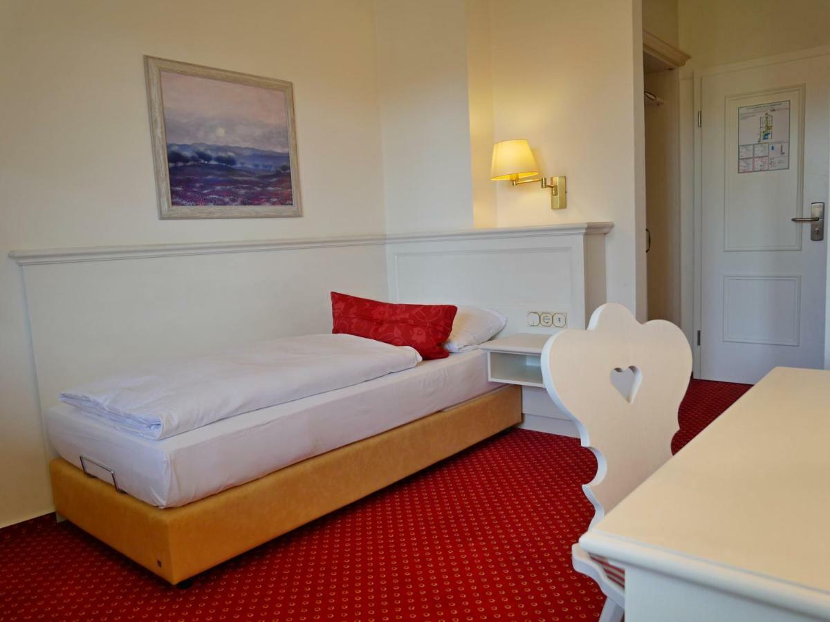 Landgasthof Hotel Hess Neuenstein  Ngoại thất bức ảnh
